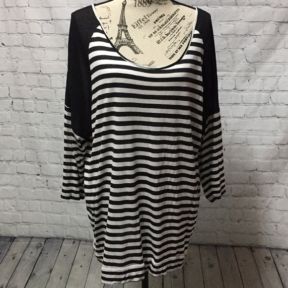 Jessica Simpson Tops - Jessica Simpson top